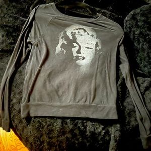 Marilyn Monroe long sleeve shirt size XS